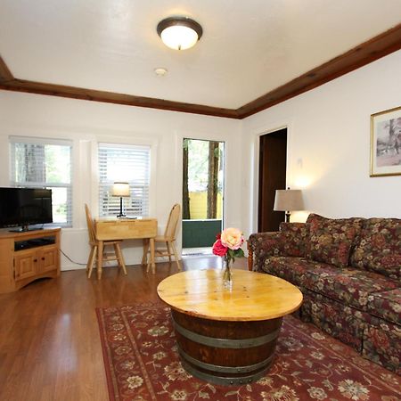 Fern Grove Cottages Guerneville Extérieur photo