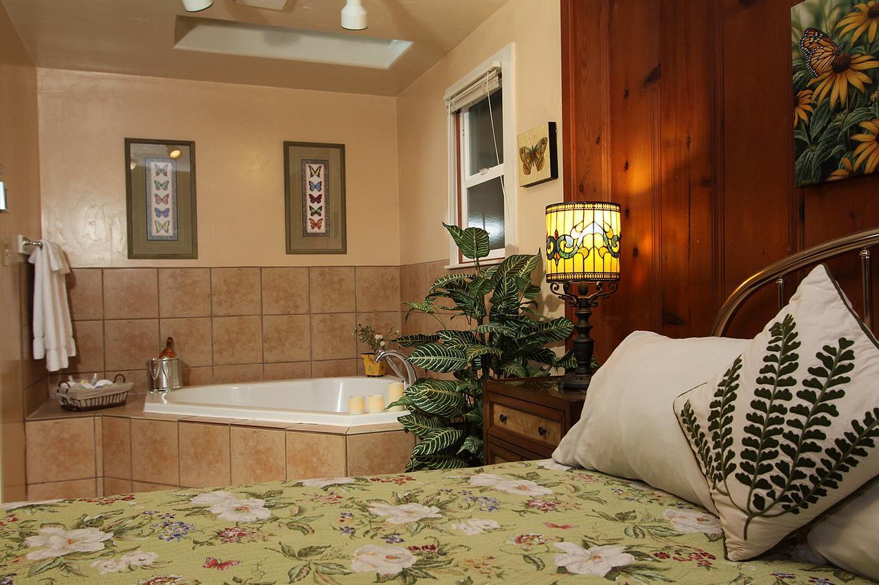 Fern Grove Cottages Guerneville Extérieur photo
