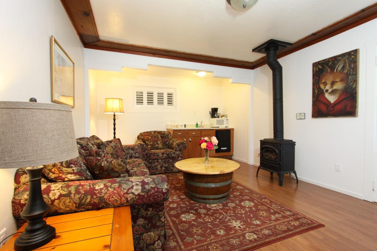 Fern Grove Cottages Guerneville Extérieur photo